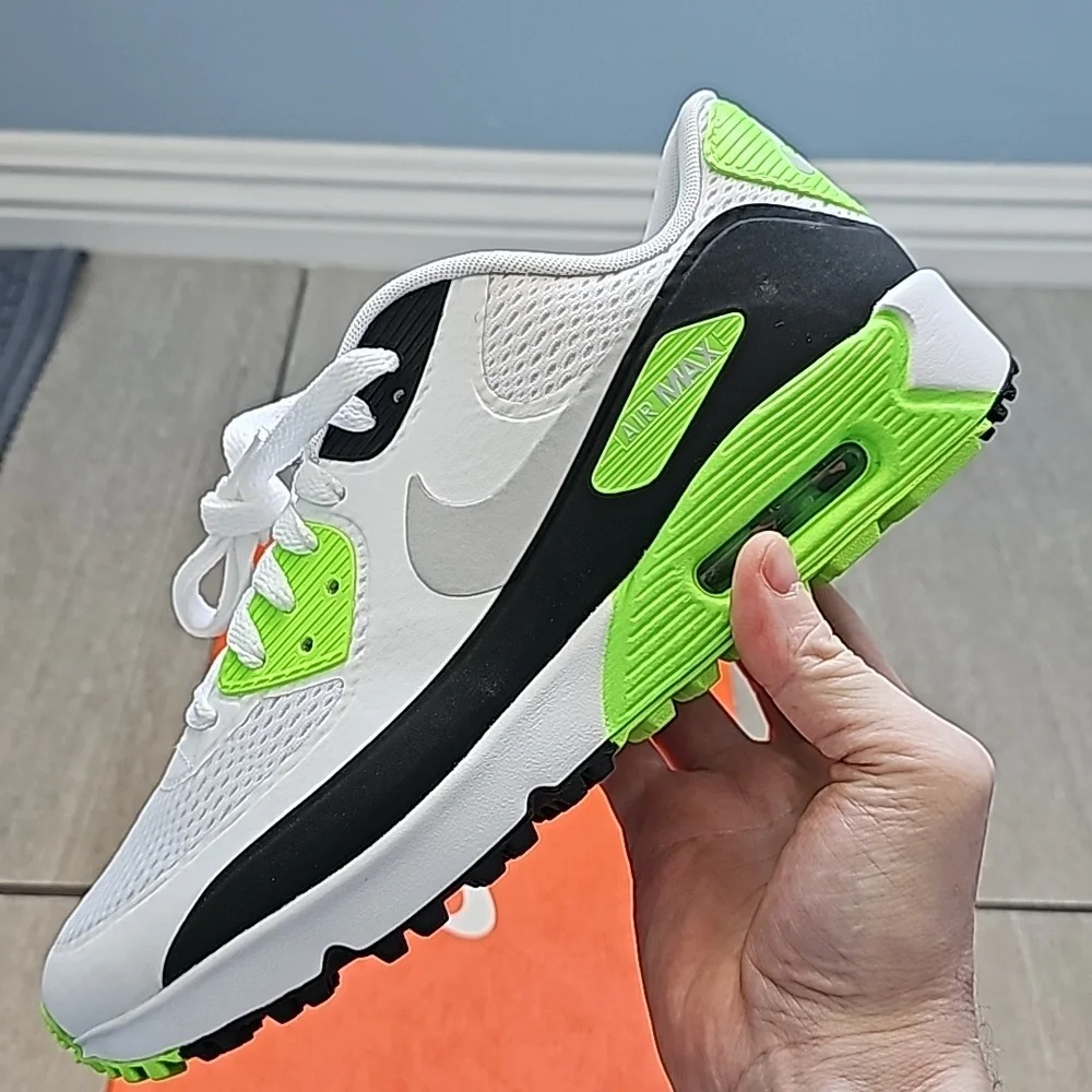 Shoes - Picture 2 of 4